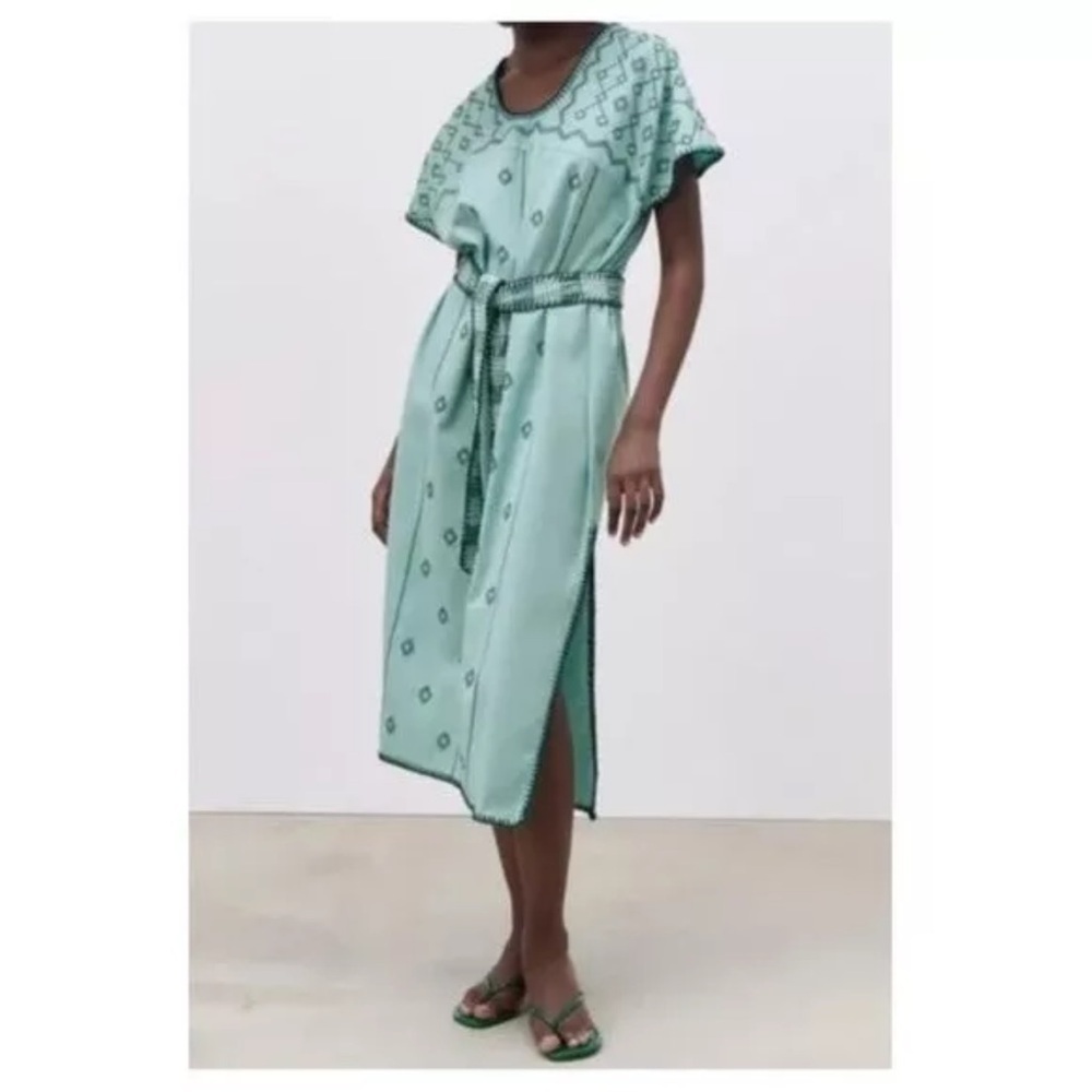 Zara women’s greenish blue embroidered tie waist midi dress size medium
